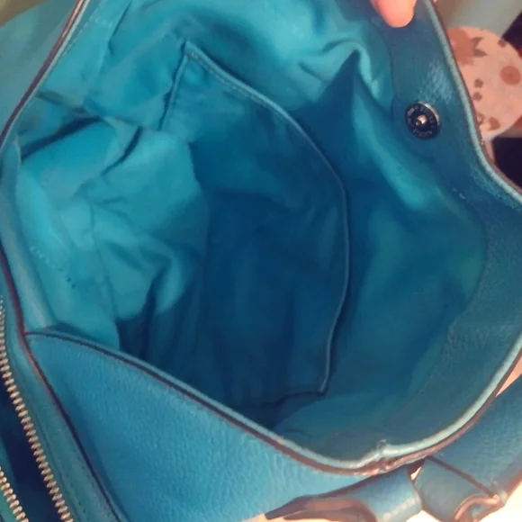 Coach Edie 31 Shoulder Bag Pebble Leather - Picture 11 of 16